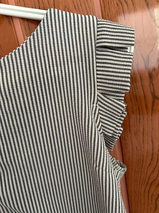 Monteau Los Angeles Striped Ruffle Sleeve Blouse Small Work Top - Picture 2 of 5
